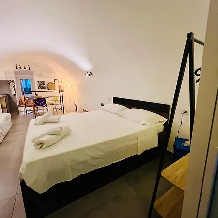 Casa Del Poeta - Spaccanapoli * נאפולי